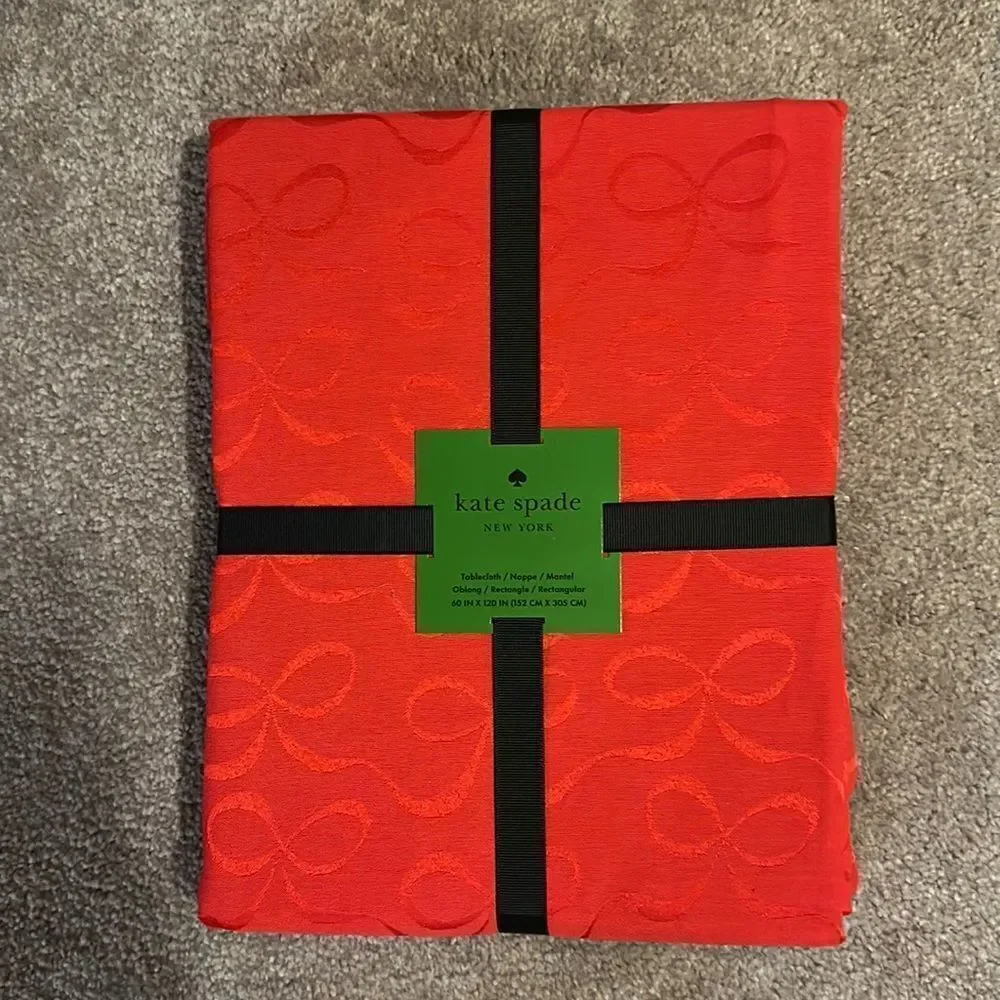 Kate Spade New York Oblong Red Bow Tablecloth!